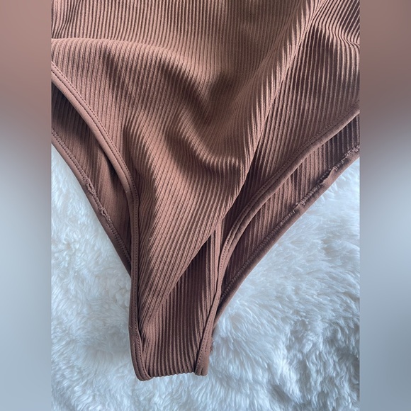 Amazon Brown Ribbed Bodysuit Size Medium - Picture 6 of 6